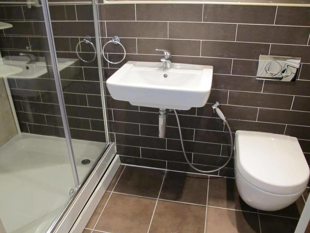 Churchill Two Bedroom Apartments With Free Parking And The Minster View York Ngoại thất bức ảnh